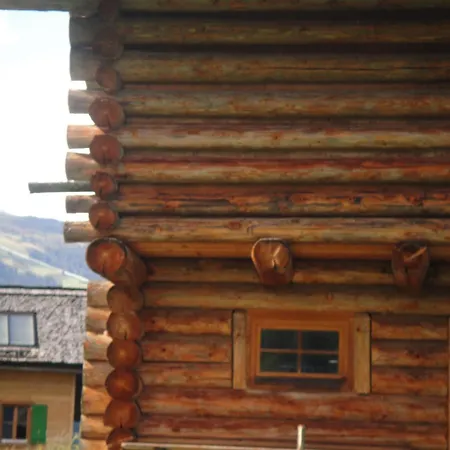 Maisaess Stossner Semesterbostad